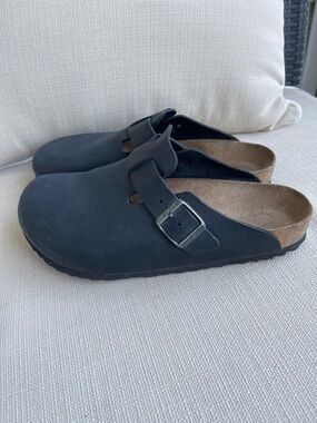 Birkenstock Oiled Leather Boston Clog in BLACK W/  Buckle Ladies size 10